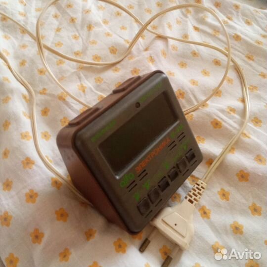 Часы электроника