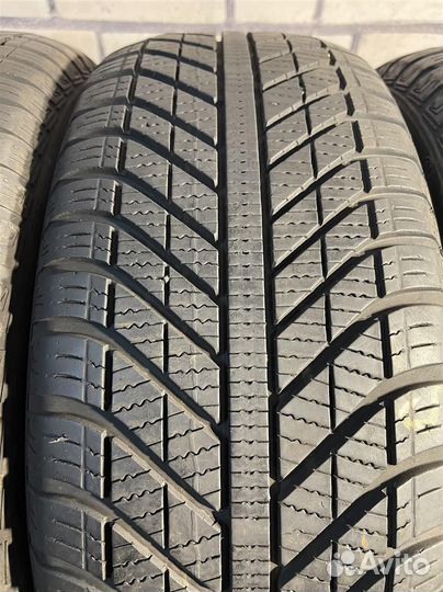 Goodyear Vector 4Seasons 205/50 R17 89V