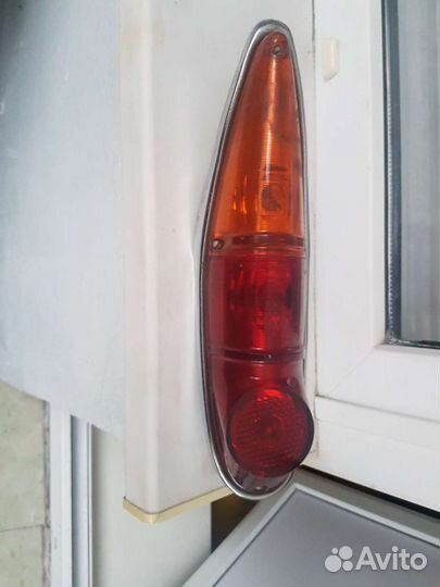 Задний фонарь