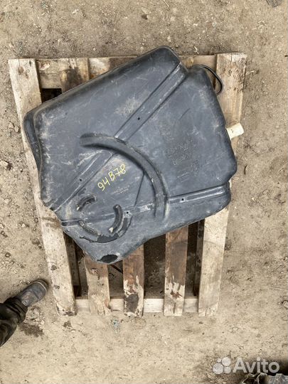 Бак топливный для Ford Focus 2 2005-2011