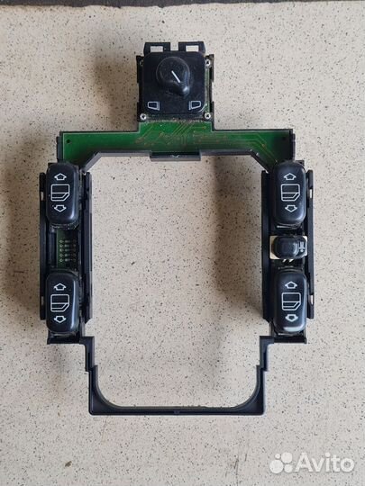 Блок управления стеклоподъемниками mercedes W210