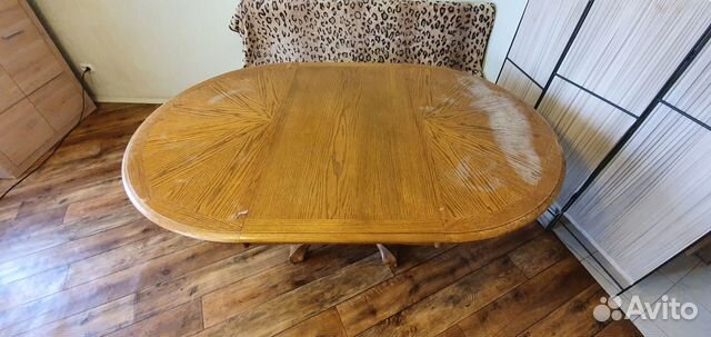 Кухонный стол