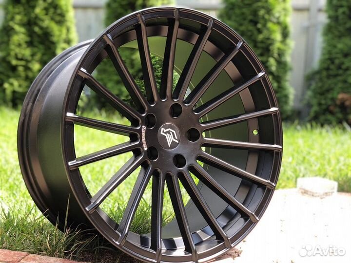 Cтильные диски на Volkswagen Tuareg R20