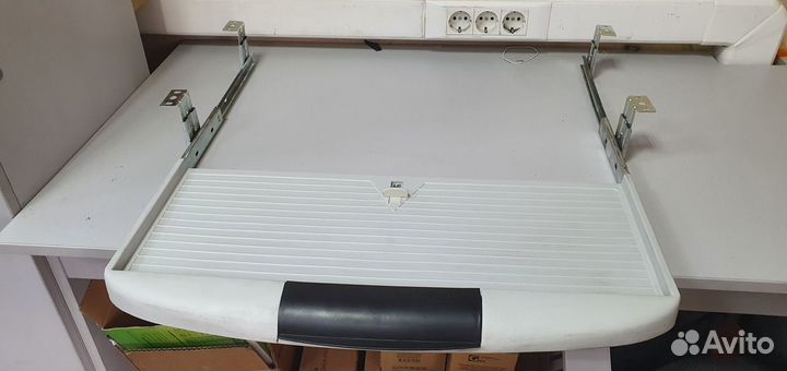 Полка под клавиатуру (б/у)