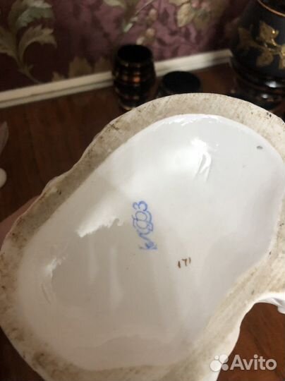 Фарфоровая чернильница
