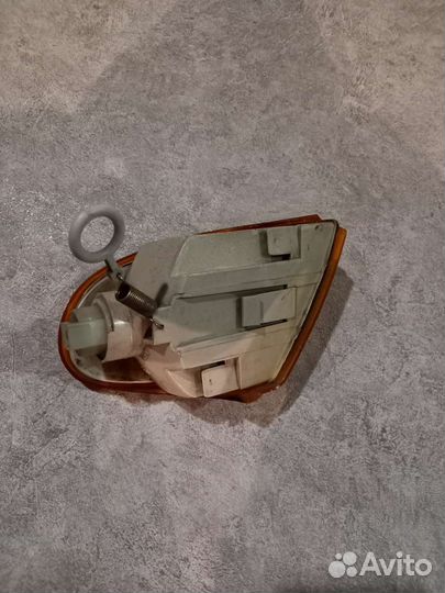 Указатель поворота передний правый ваз 2114, 2115