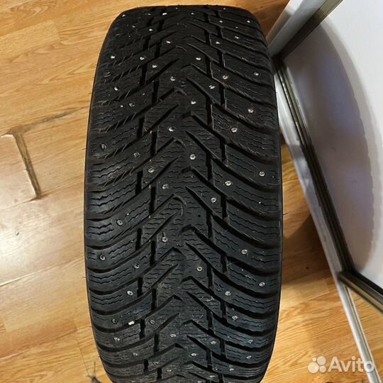 Nokian Tyres Hakkapeliitta 8 245/45 R18 100