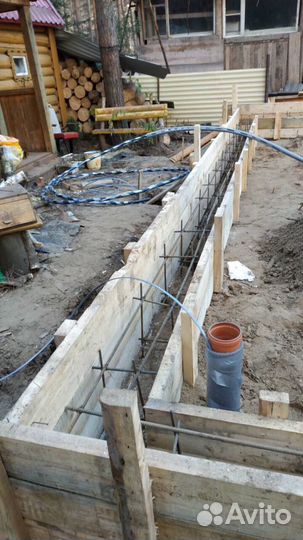 Заливка фундамента буронабивного