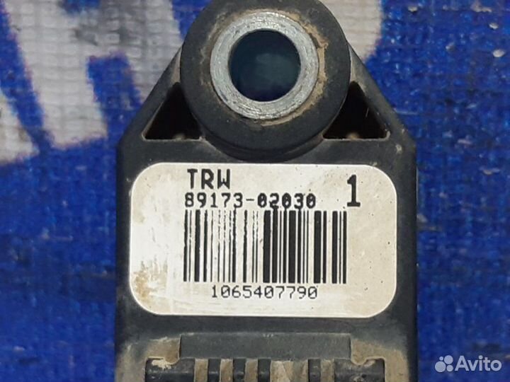 Датчик удара Toyota Corolla 120 хэтчбек 4ZZ-FE