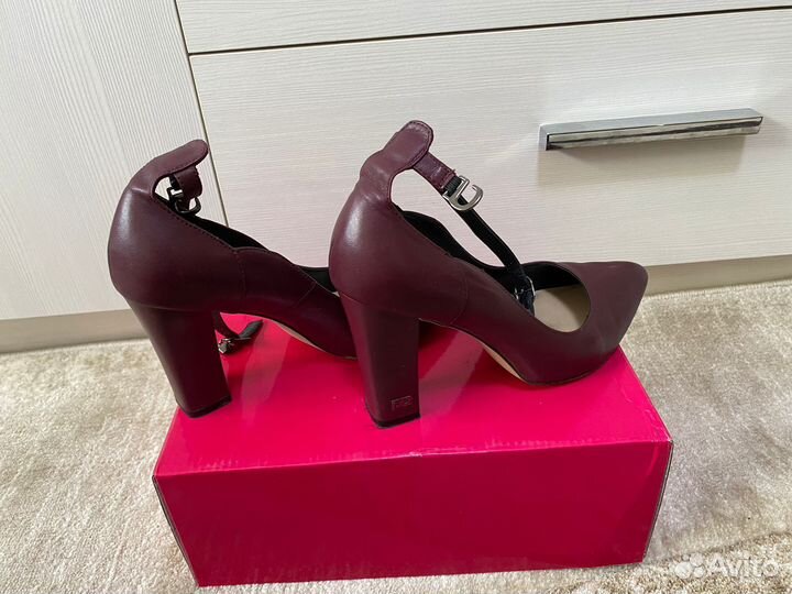 Туфли женские