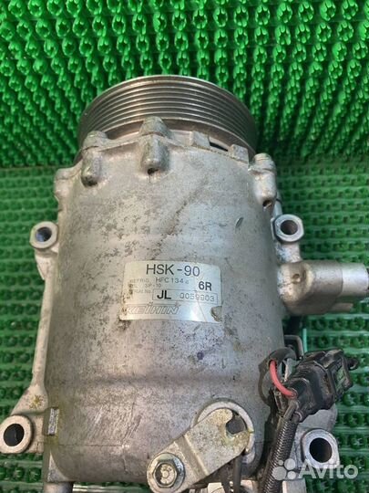 Компрессор кондиционера Хонда Аккорд