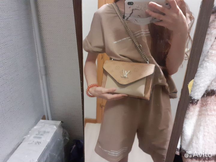 Спортивный костюм женский