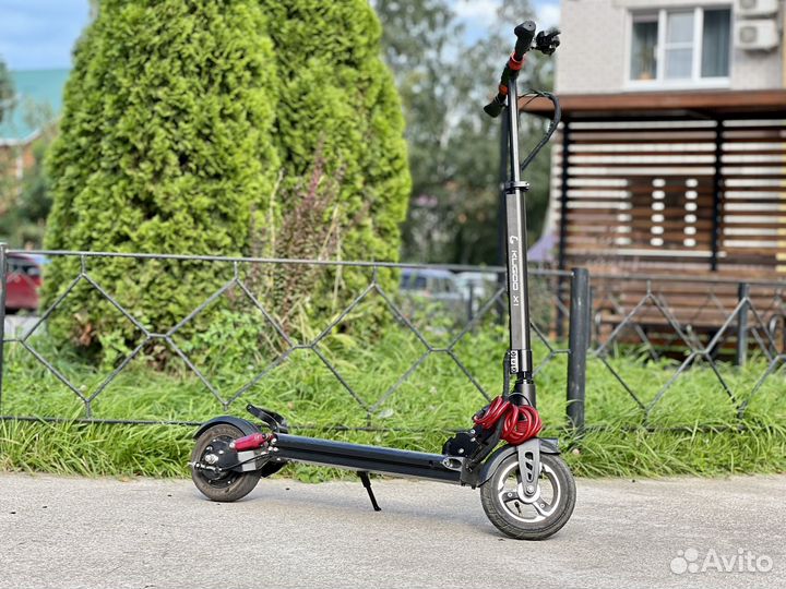 Электросамокат в идеальном состоянии
