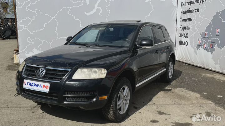 Радиатор масляный Volkswagen Touareg (GP) 03811702