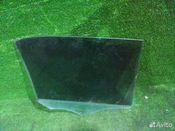 Стекло заднее левое Bmw 7-Series E38 M52B28TU 1999