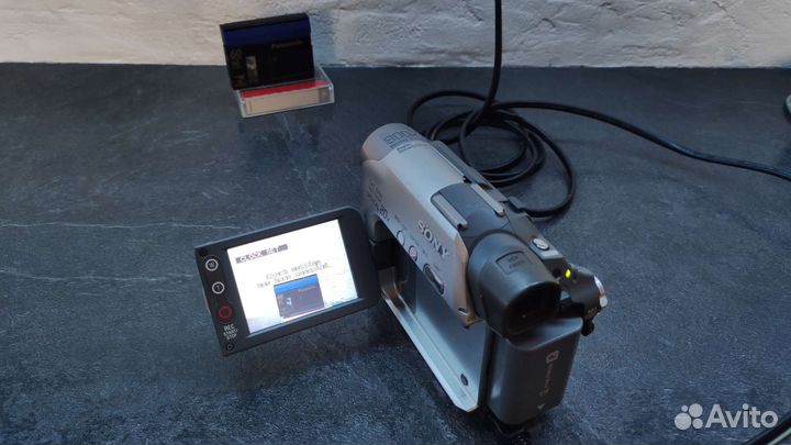 Видеокамера Sony DCR-HC19E