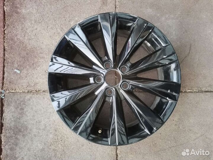 Диски R 16 Volkswagen Polo. поштучно