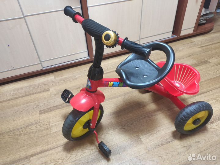 Детский трехколесный велосипед бу