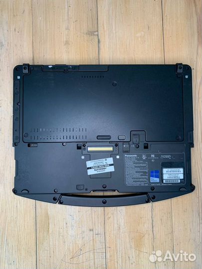 Защищенный ноутбук Panasonic CF-33