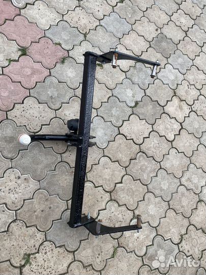 Продам фаркоп на рено дастер