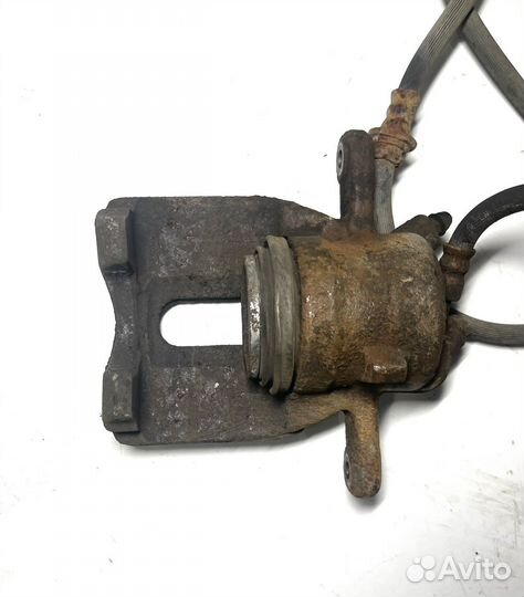 Суппорт передний Nissan Note 1.4 CR14