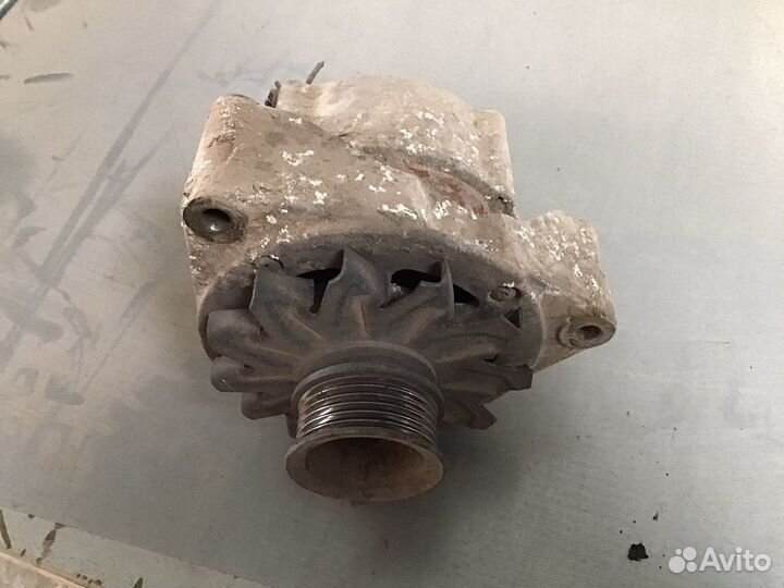 Генератор на Mercedes 190