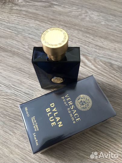 Парфюм Versace Pour Homme Dylan Blue