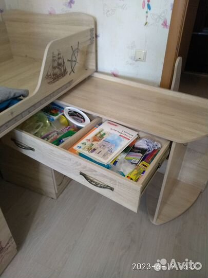 Продам детскую кровать бу