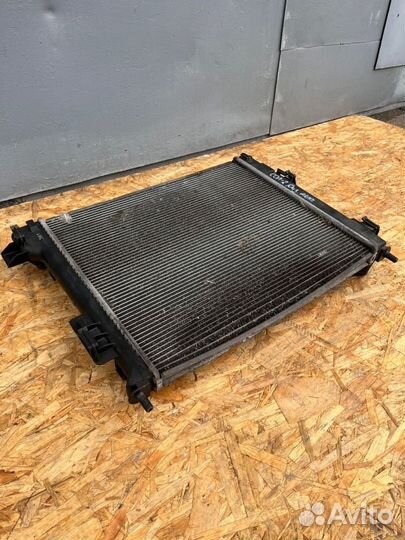 Радиатор охлаждения двигателя передний Kia Soul PS