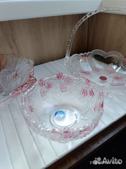 Ваза конфетница цветное стекло