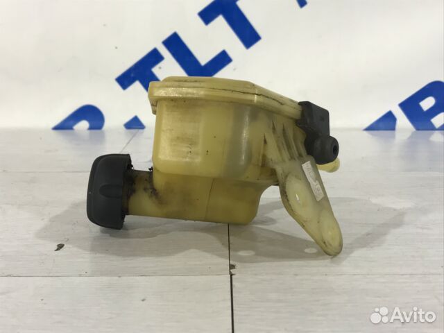 Бачок гура KIA quoris 3.8 ат