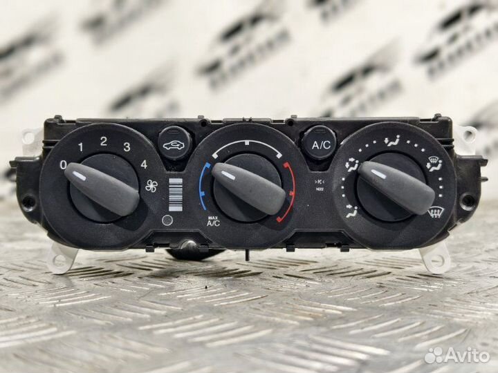 Блок управления печкой Ford Focus 3 1.6 pnda 2012