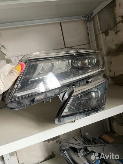 Фара левая Skoda Kodiaq