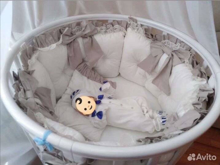 Комплект в круглую/овальную кроватку