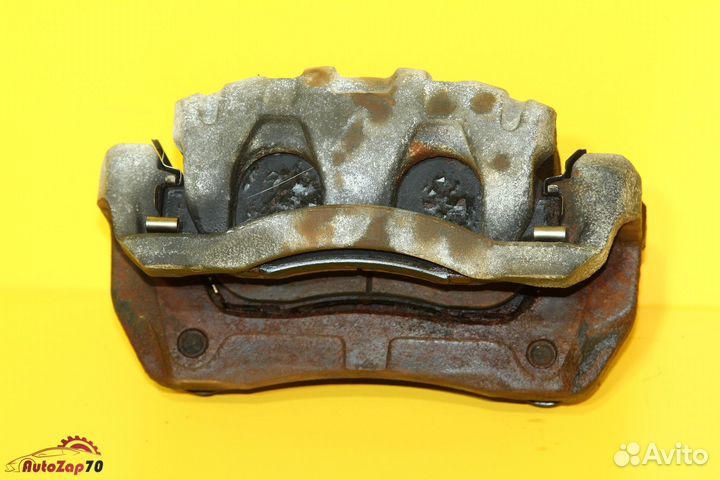 Honda Crosstour Суппорт передний правый