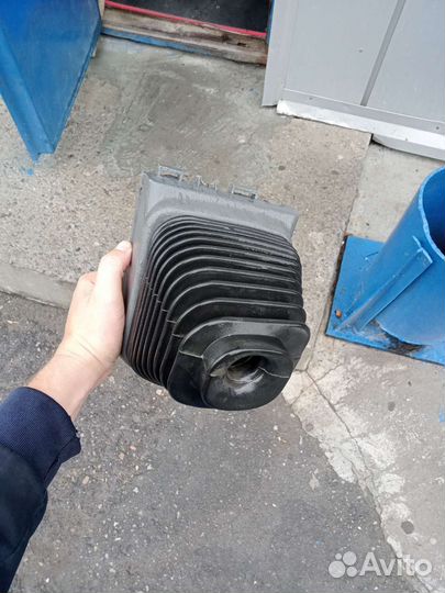 Кожух кпп в сборе