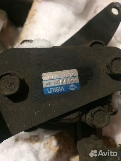 Насос гидроусилителя Nissan