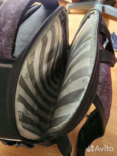 Школьный рюкзак для мальчика с анатомической