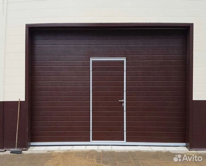 Секционные ворота с монтажом