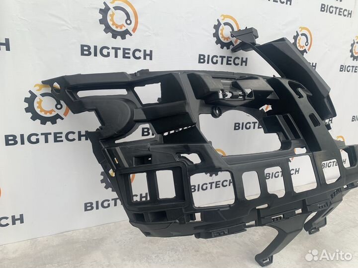 Каркас бампера правый GL A1648851016