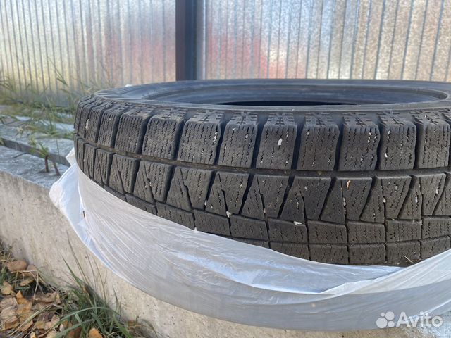 Bridgestone Blizzak Revo GZ 235/55 R17 99S