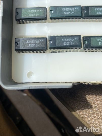 Микросхема кр537ру2