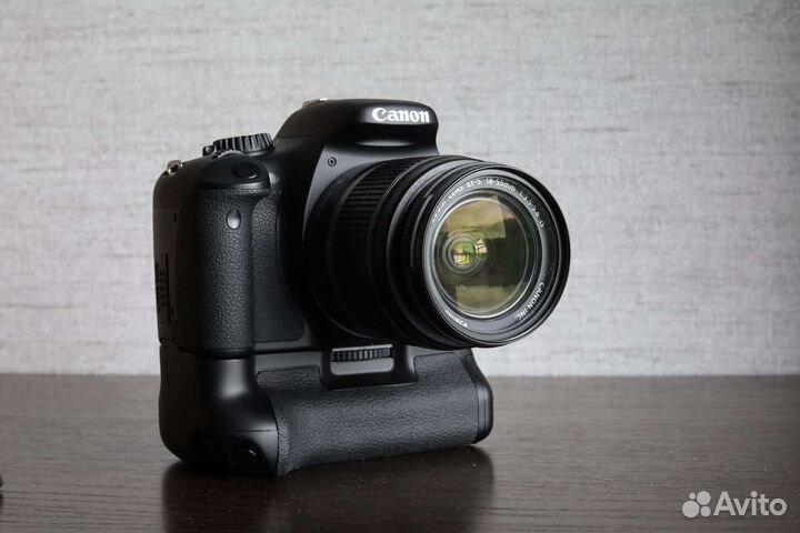 Canon 550d (пробег 3 тыс) +обьектив+бат блок