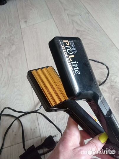 Щипцы для завивки волос. Длина провода 2,5 м