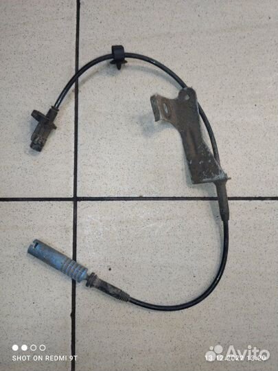 Датчик abs передний Bmw 5-Series E39