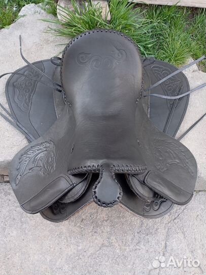 Седло для лошади