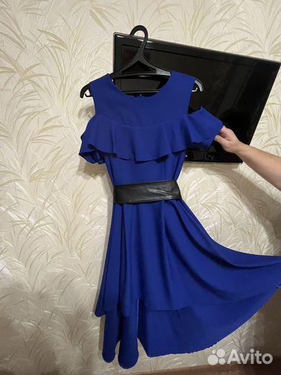Вечернее платье 46 размера новое