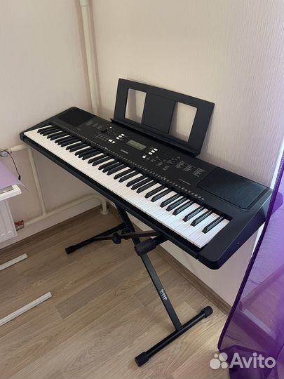 Синтезатор Yamaha PSR-EW310 с подставкой