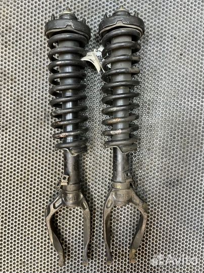 Передние стойки Honda Odyssey RA4 4WD