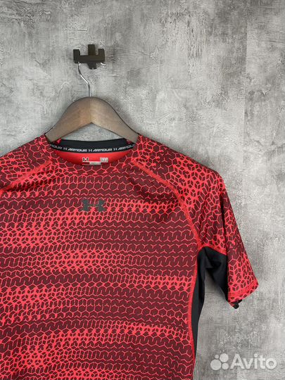 Футболка Under Armour размер Л оригинал